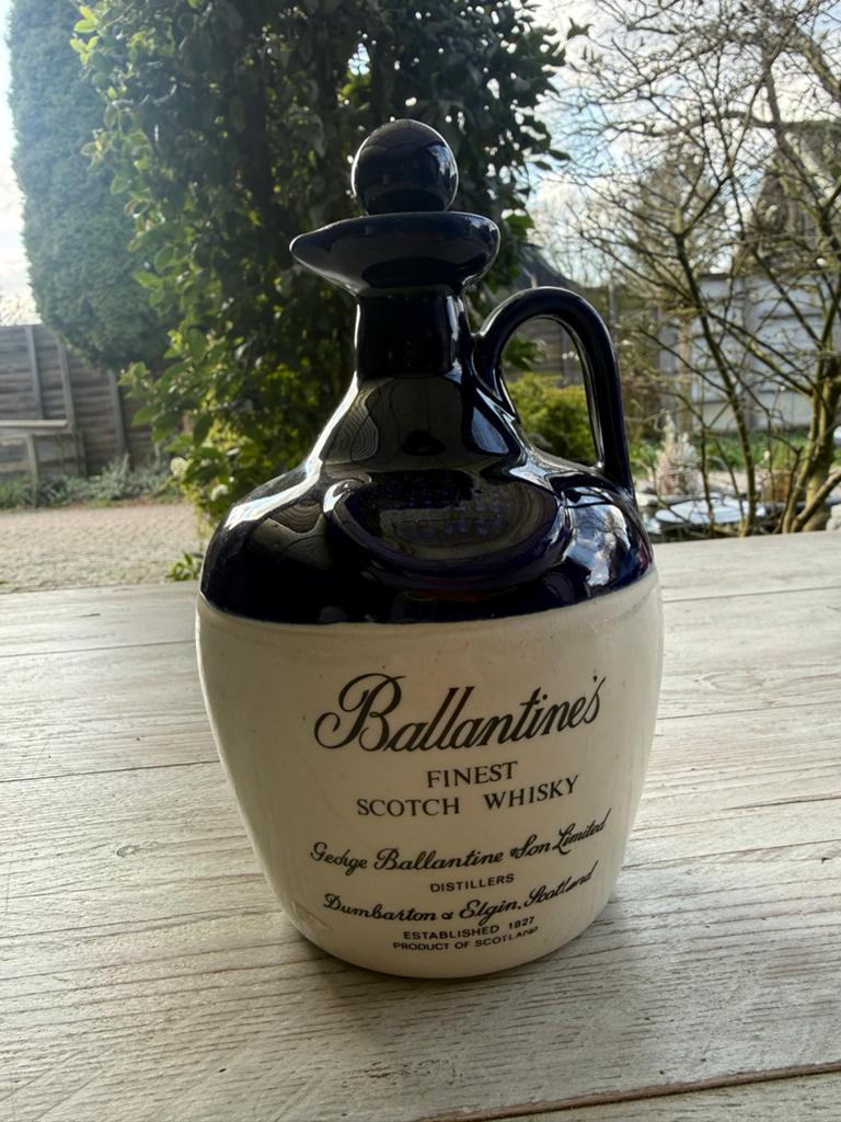 Vintage Ballantine's Finest Scotch Whisky Kruik, Ophalen of Verzenden, Zo goed als nieuw, Overige gebieden, Overige typen