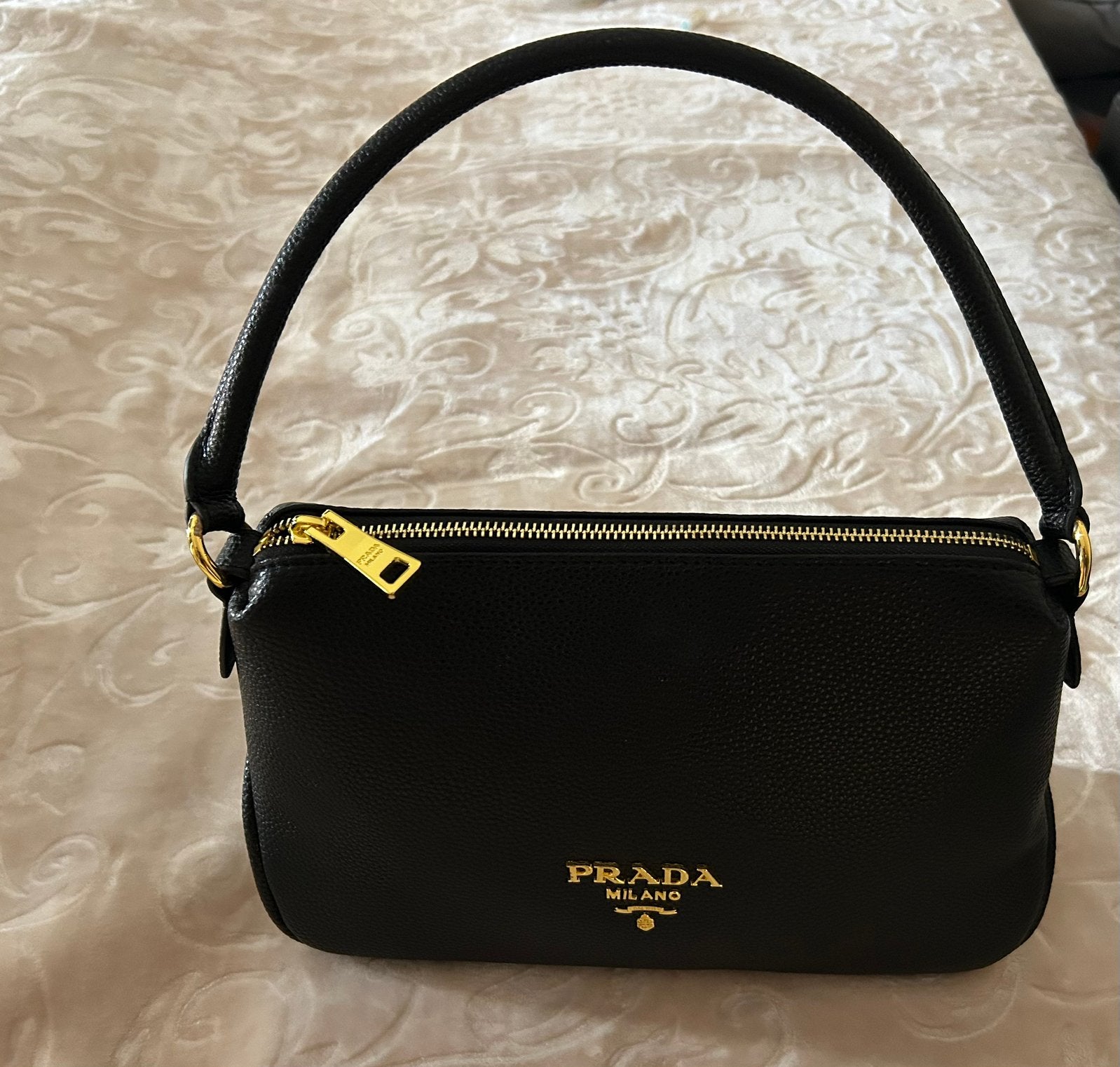 Prada handtas echt leer, Sieraden, Tassen en Uiterlijk, Tassen | Damestassen, Ophalen of Verzenden, Nieuw, Zwart, Handtas