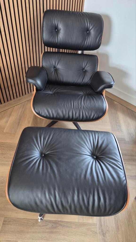 Eames Lounge Chair Zwart Leer met Ottoman, Ophalen, Gebruikt, Modern, Klassiek, Design, 75 tot 100 cm