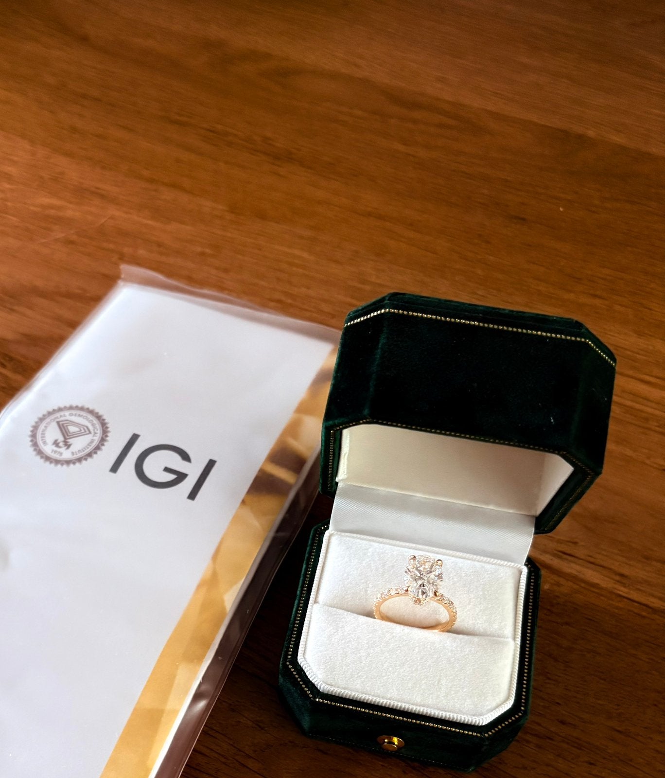 18 karaat goude Verlovings ring 4.09 ct diamant igi certifi, Ophalen of Verzenden, Nieuw, Goud, Dame