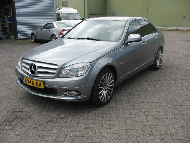 Mercedes-Benz C-Klasse 1.8 C200 Kompressor Sedan AUT 2007, Automaat, Achterwielaandrijving, 1800 kg, Grijs