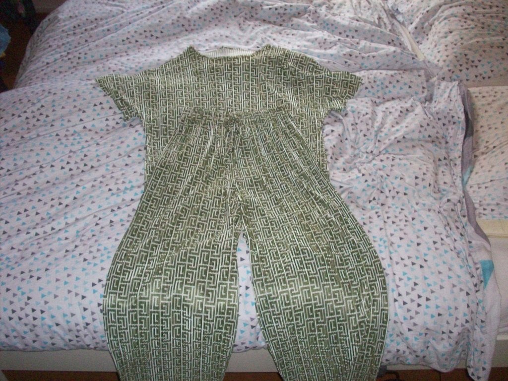 Damens en zomer kleding set, Ophalen, Zo goed als nieuw, Overige kleuren, W30 - W32 (confectie 38/40)