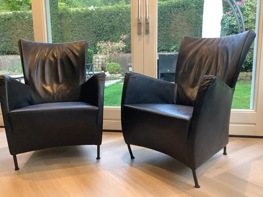 2 Montis Windy fauteuils, zwart leder, goede staat, Huis en Inrichting, Stoelen, Ophalen, Gebruikt, Twee, Zwart