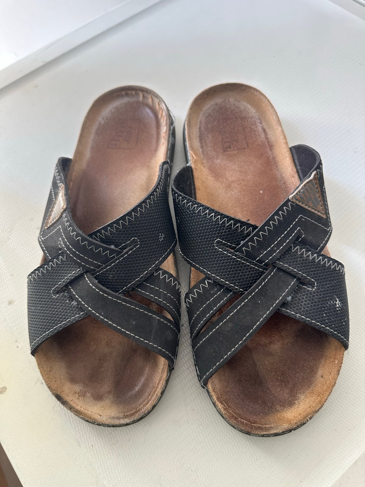 Zwarte leren slippers voor heren - Maat 44, Ophalen of Verzenden, Gedragen, Zwart, Slippers