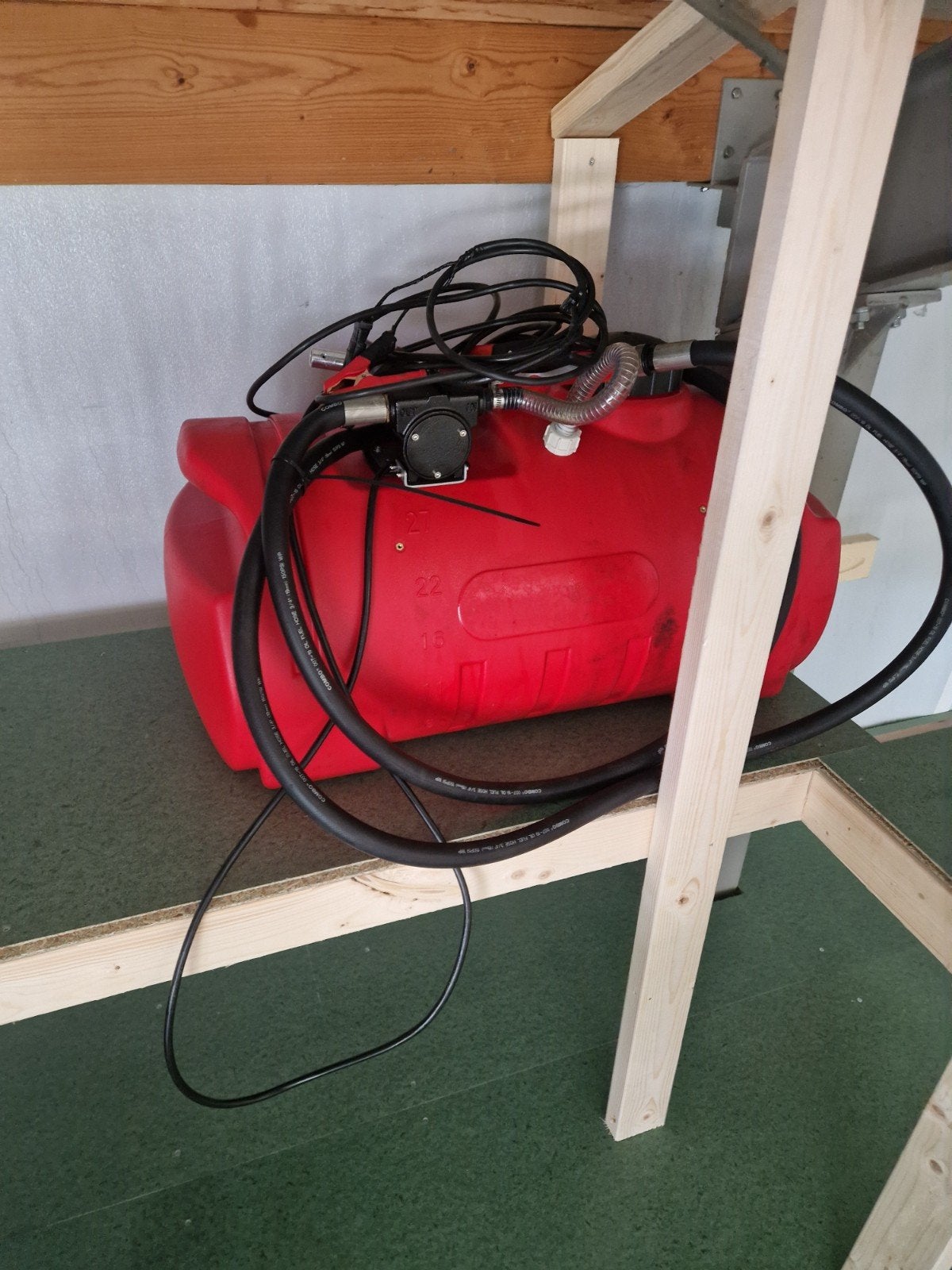 HBM Mobiele Dieseltank 100Liter met Pomp en Slang, Auto diversen, Jumpstarters, Ophalen, Zo goed als nieuw
