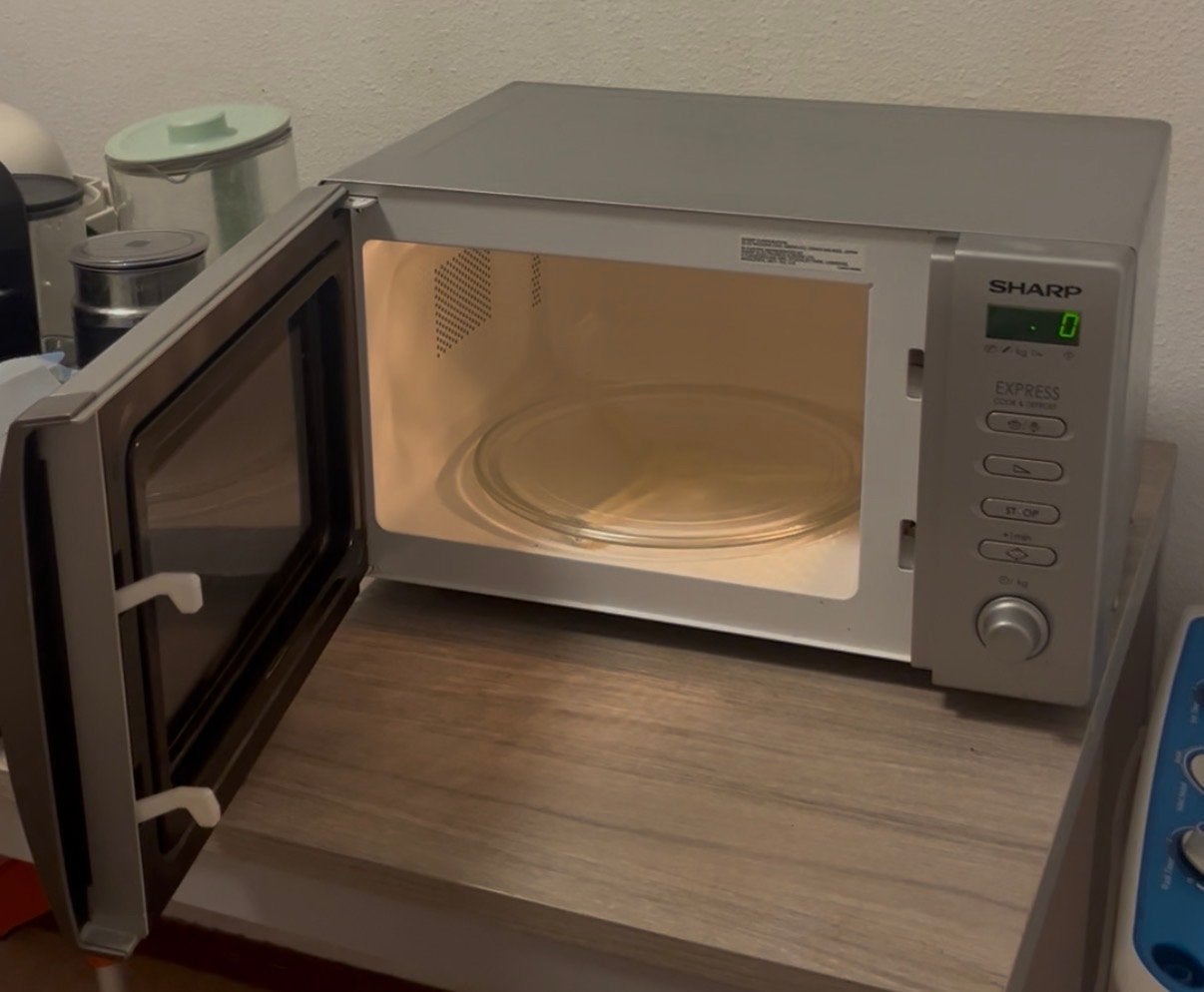 Sharp Express Magnetron - Zo goed als nieuw, Ophalen, Draaiplateau, Magnetron, Zo goed als nieuw