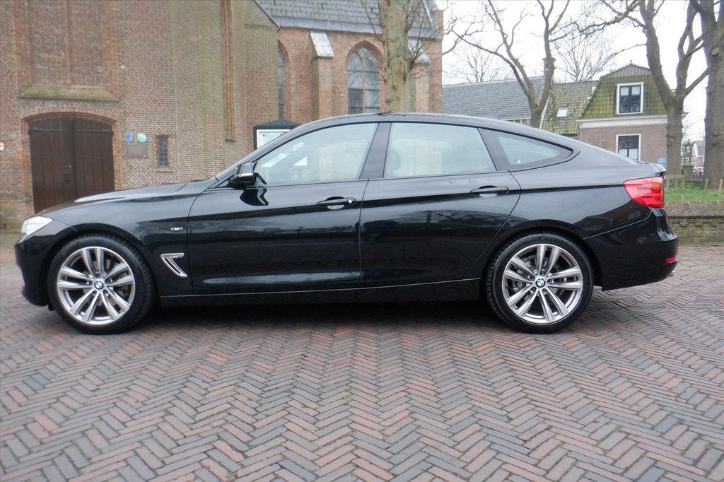 BMW 3-Serie Gt (f34) 328i 245pk Aut High Executive Upgrade, Auto's, BMW, 745 kg, Gebruikt, 4 cilinders, Zwart