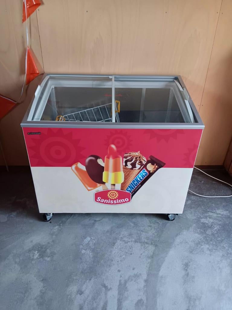 Vriezer 140 L te koop, Ophalen, Vrieskist, Gebruikt, Minder dan 85 cm
