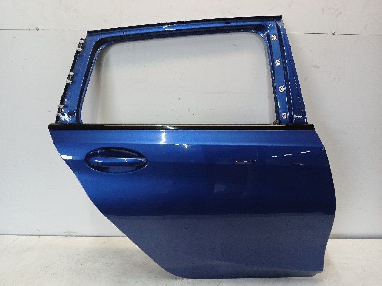 Portier rechts achter BMW 3 serie, Onderdelen@venauto.nl, Van der Ven Autorecycling B.V., Gebruikt, Ettenseweg 76, 4706 PB Roosendaal, The Netherlands