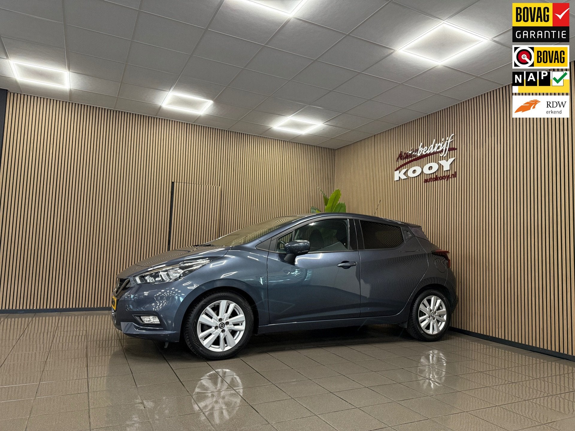 Nissan Micra 1.0 IG-T N-Connecta * Automaat / Navigatie / Ca, Auto's, Euro 6, 1055 kg, Origineel Nederlands, Grijs