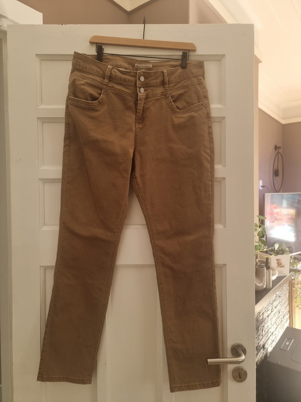 Red Button spijkerbroek camel maat 42, Kleding | Dames, Broeken en Pantalons, Bruin, Maat 42/44 (L), Ophalen of Verzenden, Zo goed als nieuw