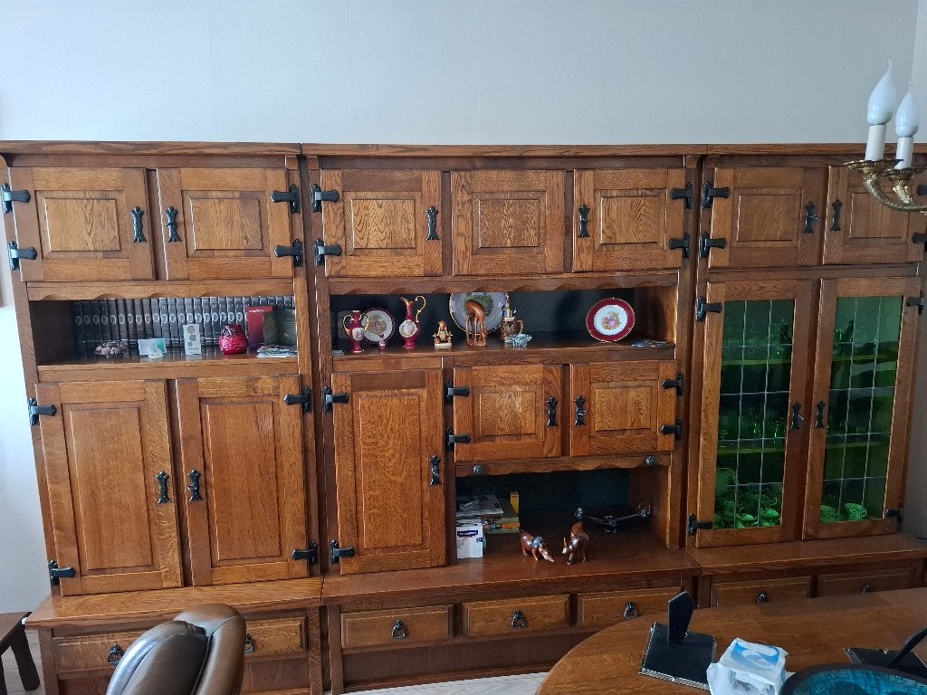 Oerdegelijk en in nieuwstaat, (donker) eiken wandkast, Ophalen, 200 cm of meer, Eikenhout, Met lade(s)