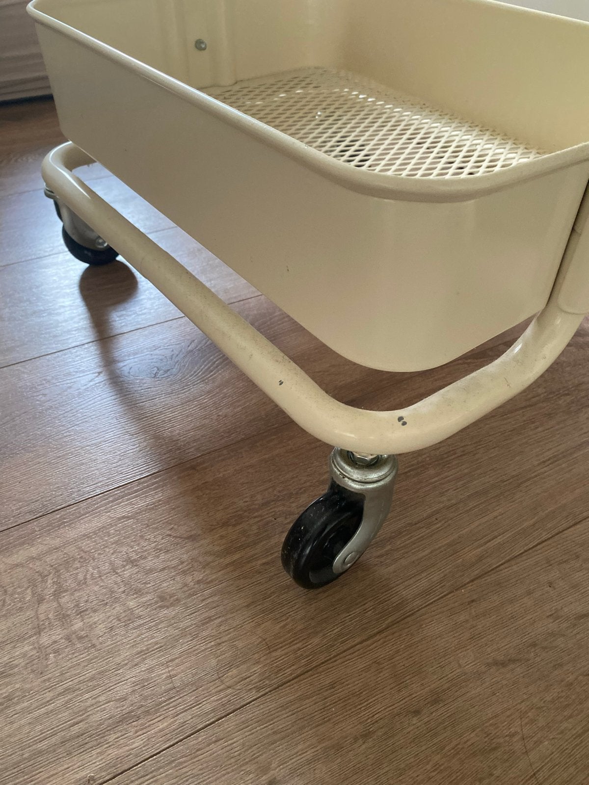 IKEA RÅSKOG Roltafel - Crème/Beige, Huis en Inrichting, Ophalen of Verzenden, Gebruikt