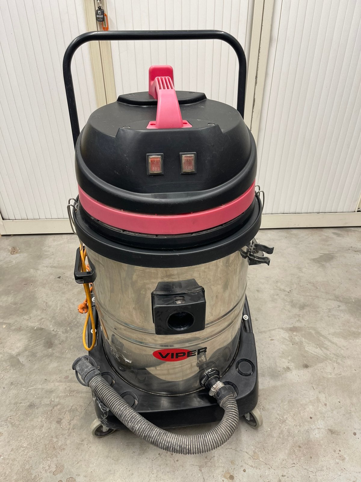 VIPER LSU255 Bouwstofzuiger 55L – 2000W – Nat & Droog, Ophalen of Verzenden, Gebruikt