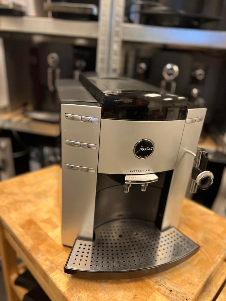 Jura f 90, Info@jura.com, 10 kopjes of meer, Koffiemachine, Ophalen of Verzenden