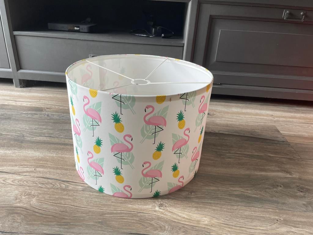 Leuke lampenkap, flamingo en ananas. Diameter 40 cm., Ophalen, Zo goed als nieuw, Rond, 25 tot 50 cm