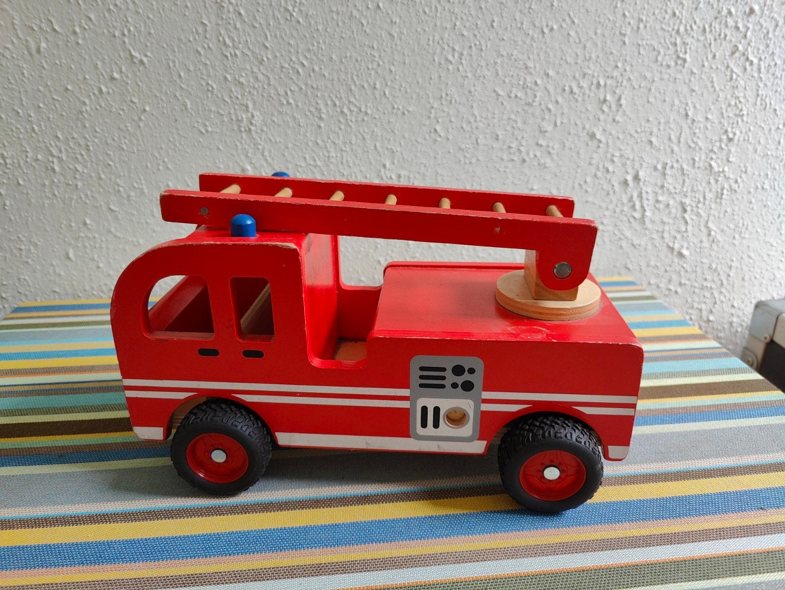 Houten brandweerauto, Ophalen of Verzenden, Gebruikt, Duw- of Trekspeelgoed