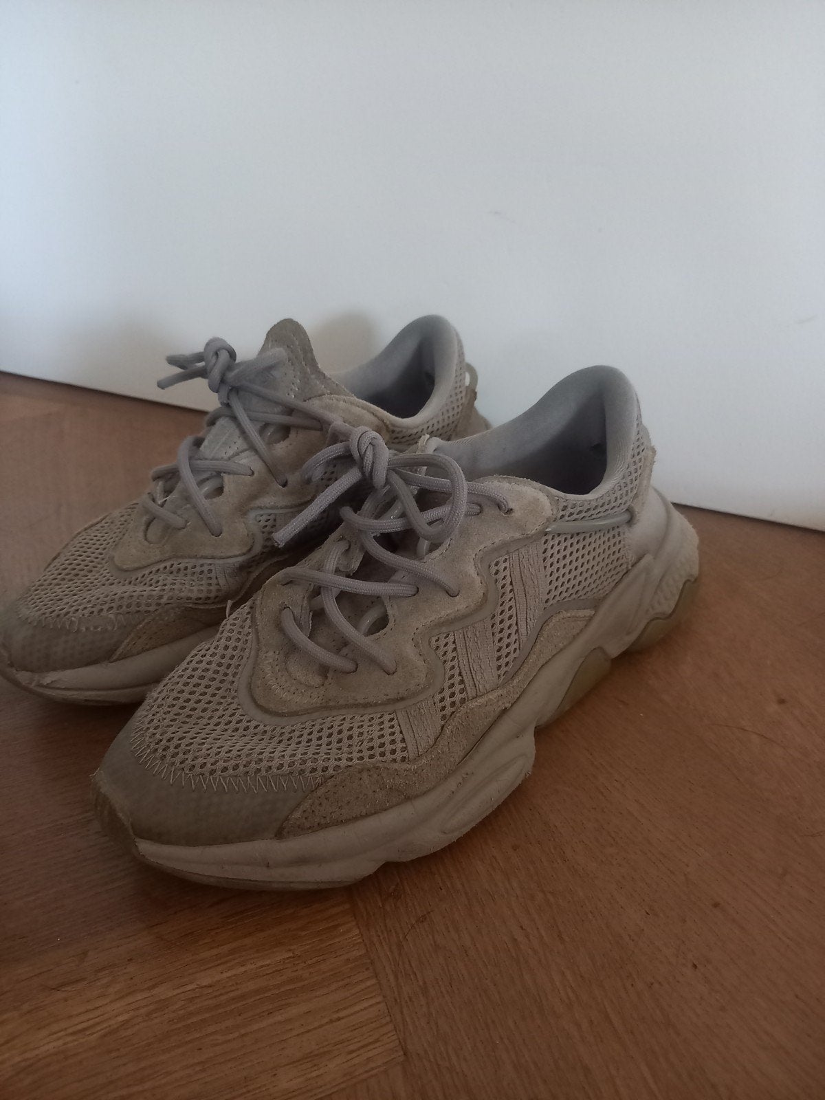Adidas Ozweego sneakers - Maat 37 1/3, Ophalen of Verzenden, Gedragen
