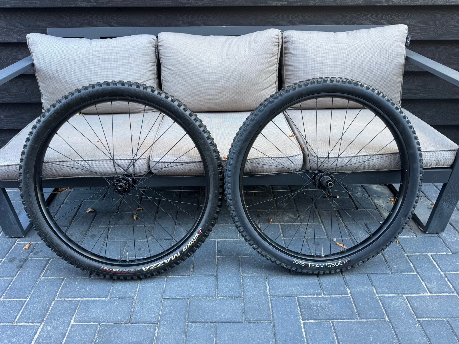 Bontrager MD35 29” Boost wielset + goede banden, Ophalen of Verzenden, Gebruikt, Mountainbike, Band