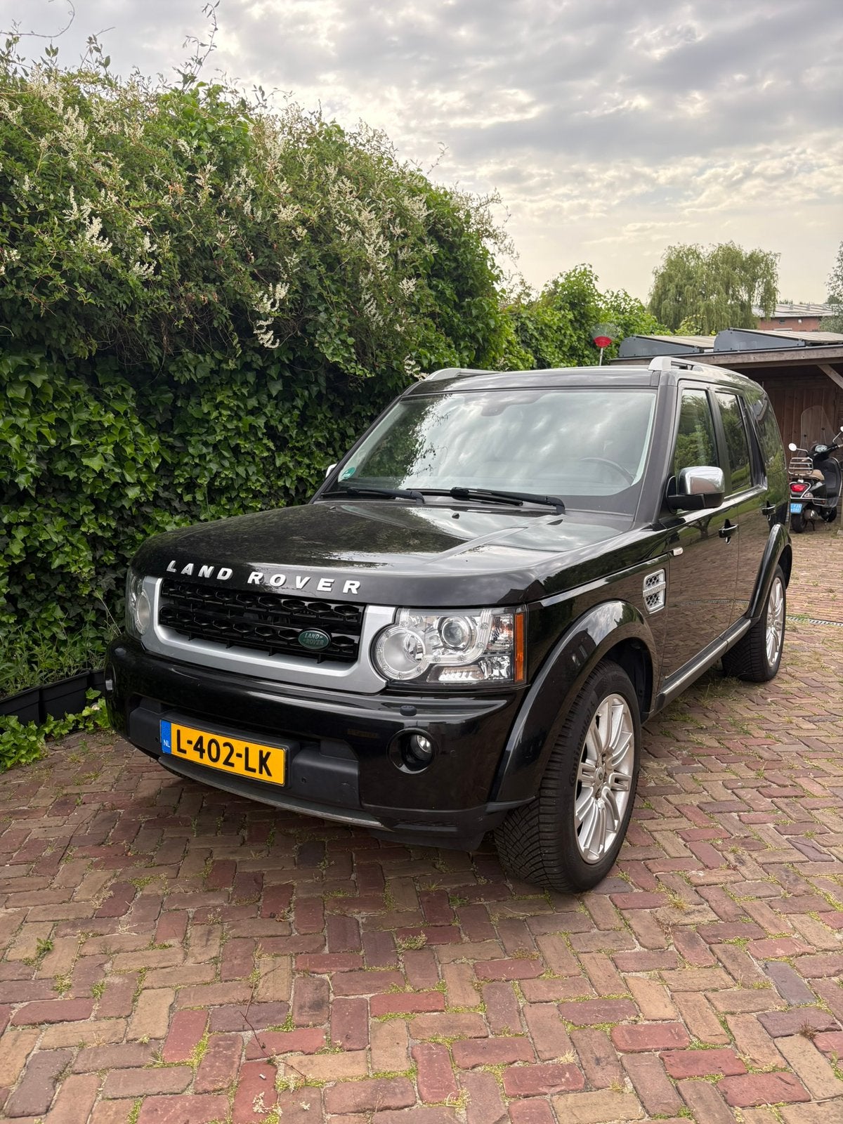 Land Rover Discovery 3.0 TD V6 AUT 2012 Zwart, Auto's, Land Rover, Automaat, 2993 cc, Zwart, 11 km/l
