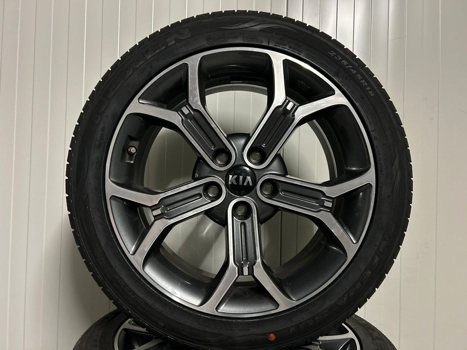 Originele KIA X-ceed 18 inch 5x114,3 235/45/18 zomer TPMS