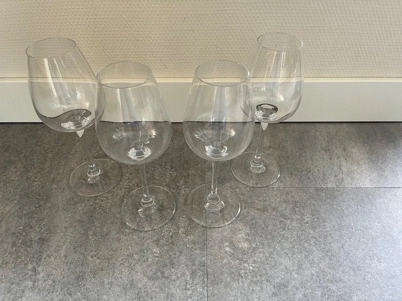 Villeroy & Boch - 4 prachtige wijnglazen, Glas of Glazen, Villeroy & Boch, Ophalen of Verzenden, Overige stijlen