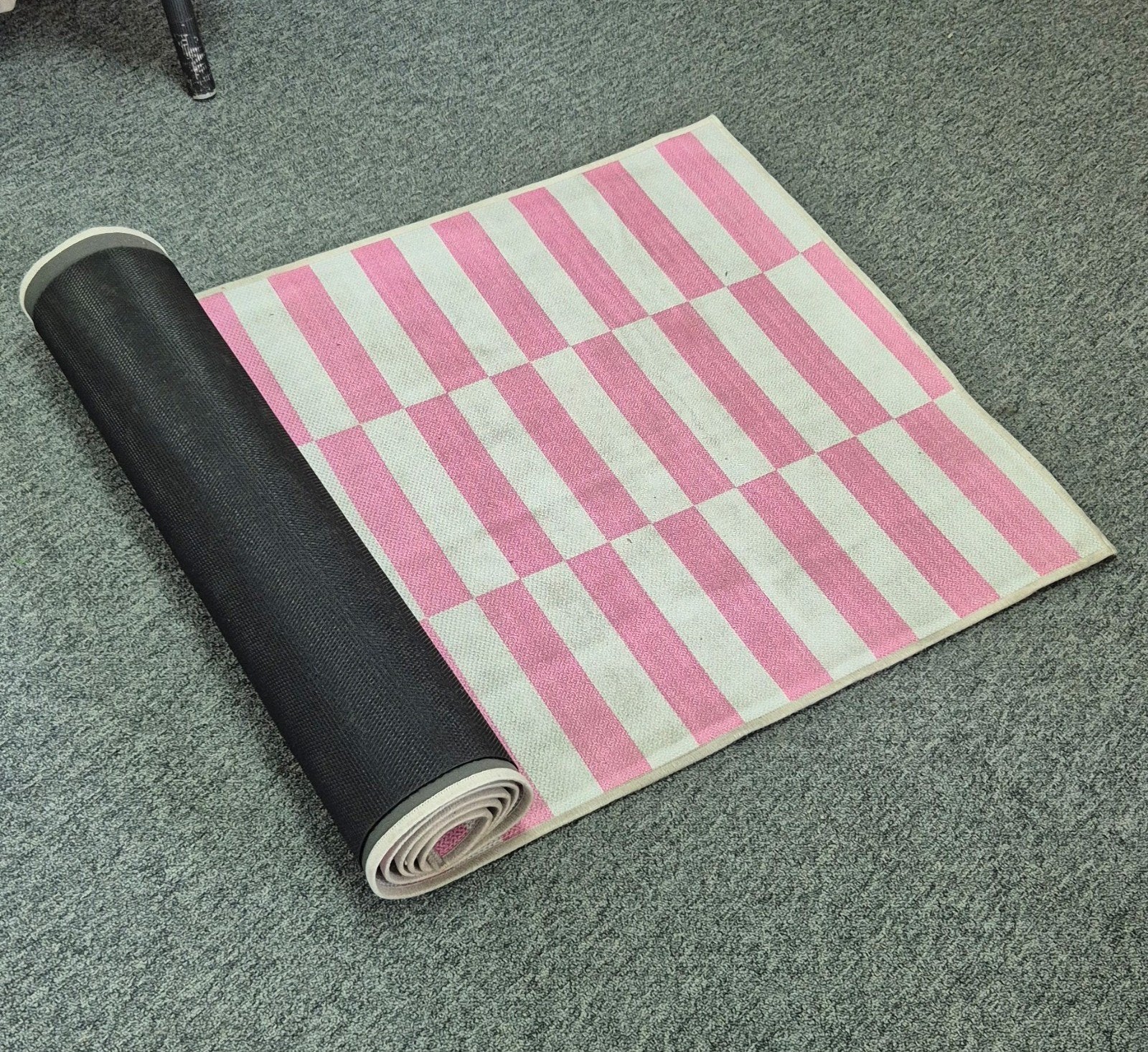Roze/wit gestreepte loper, Ophalen