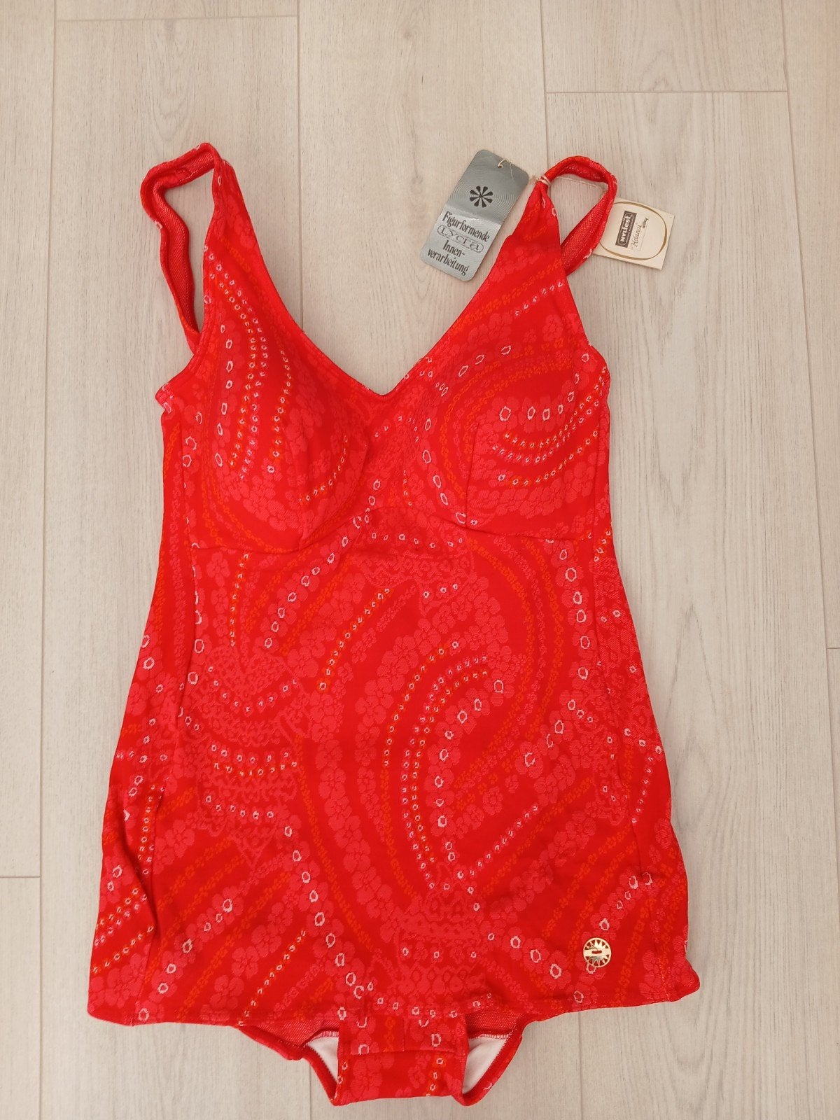 Nieuw Helanca Rood Badpak Maat 48, Kleding | Dames, Nieuw, Badpak, Ophalen of Verzenden, Helanca