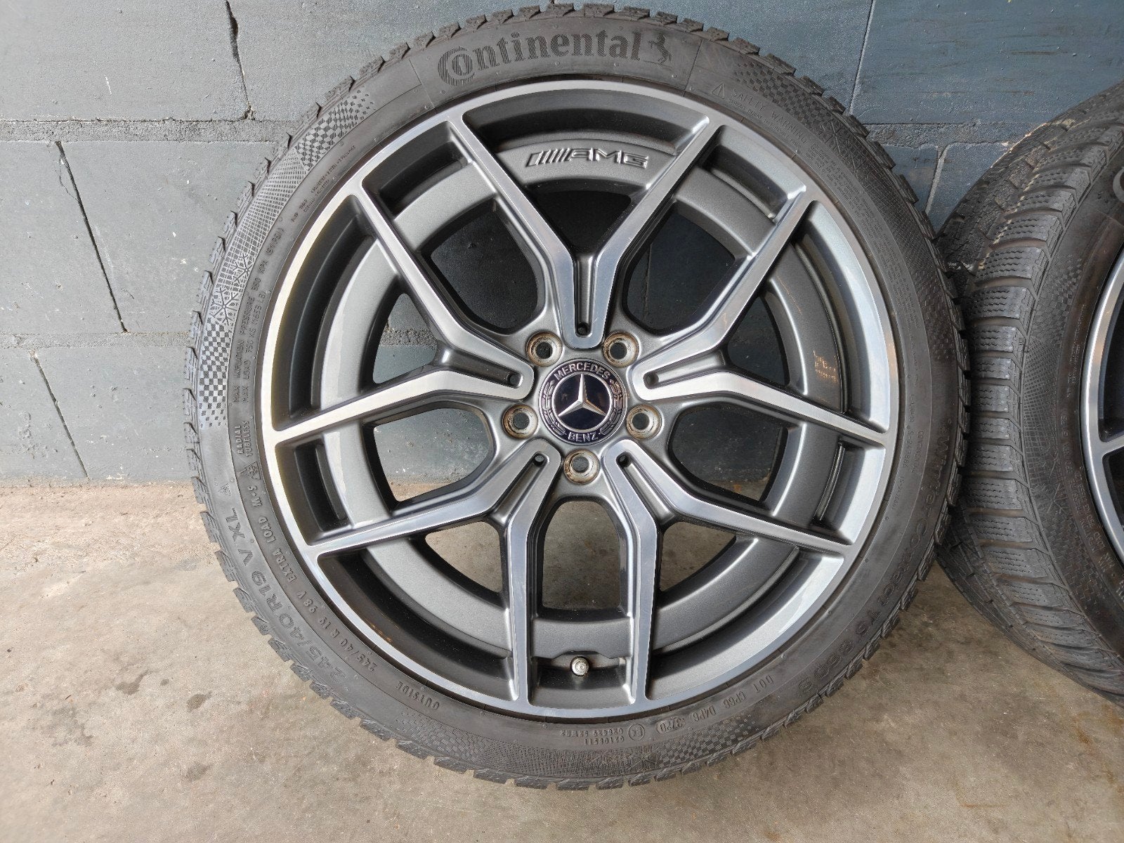 19" Originele Mercedes E Klasse W213 Winterset AMG, 19 inch, Info@mercedes-benz.nl, 3439LD, Banden en Velgen