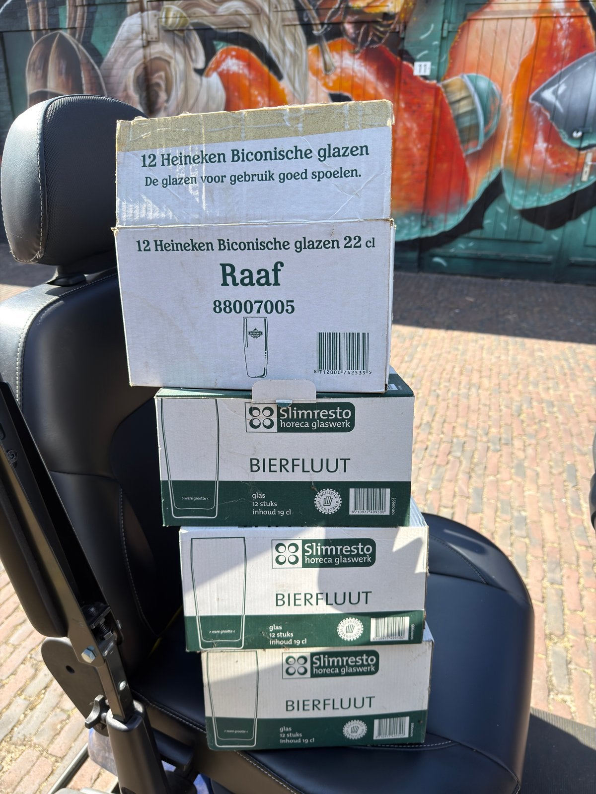 Heineken Biconische Glazen en Slimresto Bierfluiten, Verzamelen, Glas en Borrelglaasjes, Ophalen