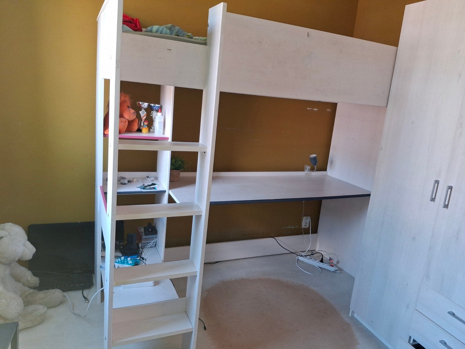Hoogslaper met bureau en plankjes, Ophalen, Eenpersoons, Hoogslaper
