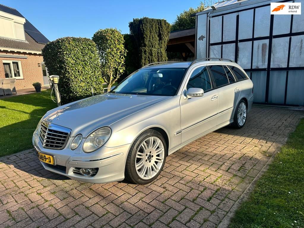 Mercedes-Benz E-klasse Estate 200 K. Avantgarde, Automaat, Achterwielaandrijving, Gebruikt, Zwart