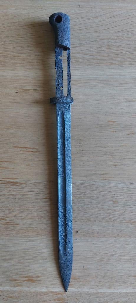 Oude Bajonet - Bodemvondst - WO1 - WO2 - K98, Verzamelen, Ophalen of Verzenden, Overige soorten, Overige gebieden, Mes of Dolk