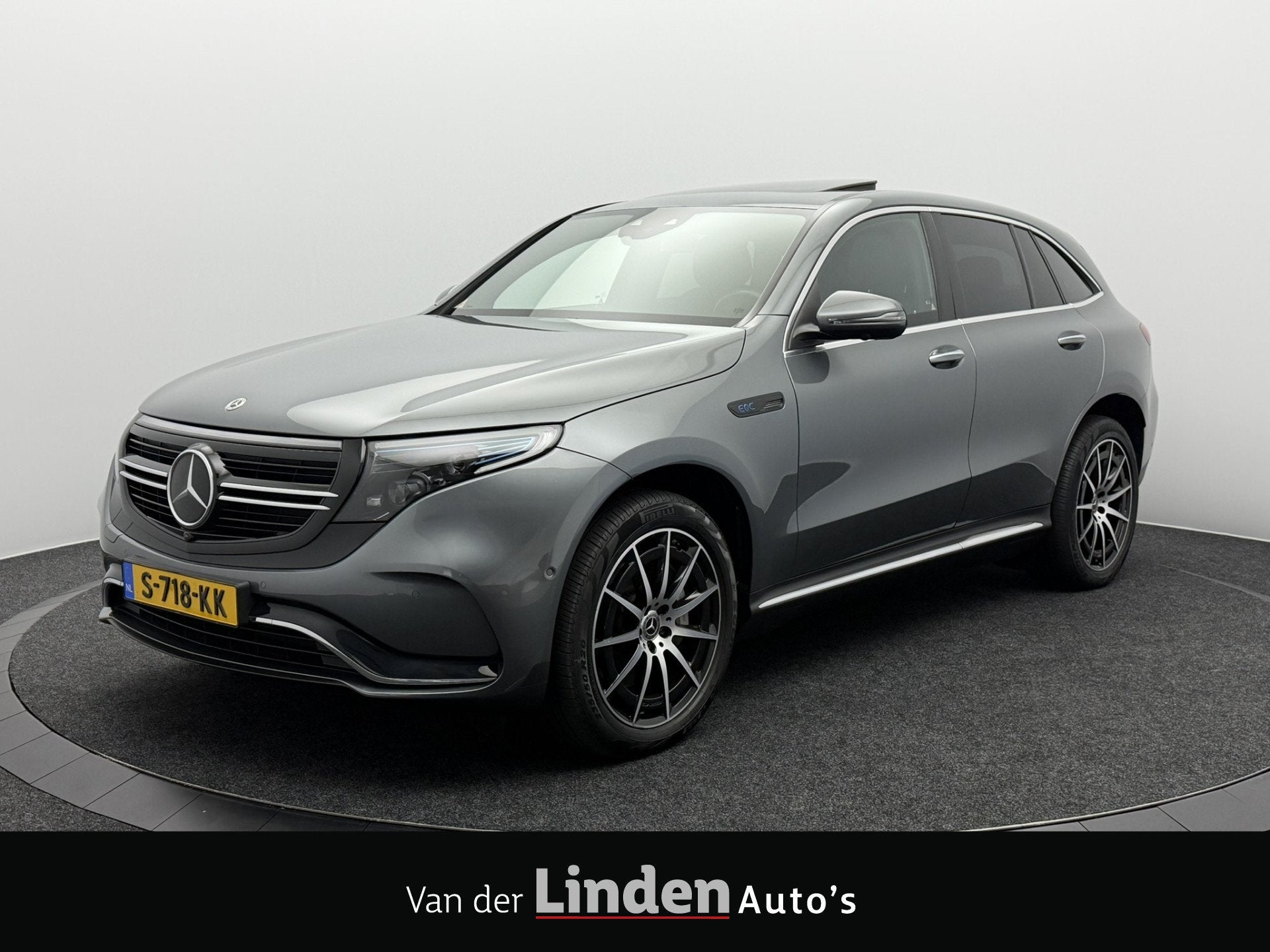 Mercedes-Benz EQC 400 4MATIC AMG Line 80 kWh SOH 96,3% | Hea, Auto's, Zwart, 80 kWh, Leder en Stof, Automatische klimaatregeling
