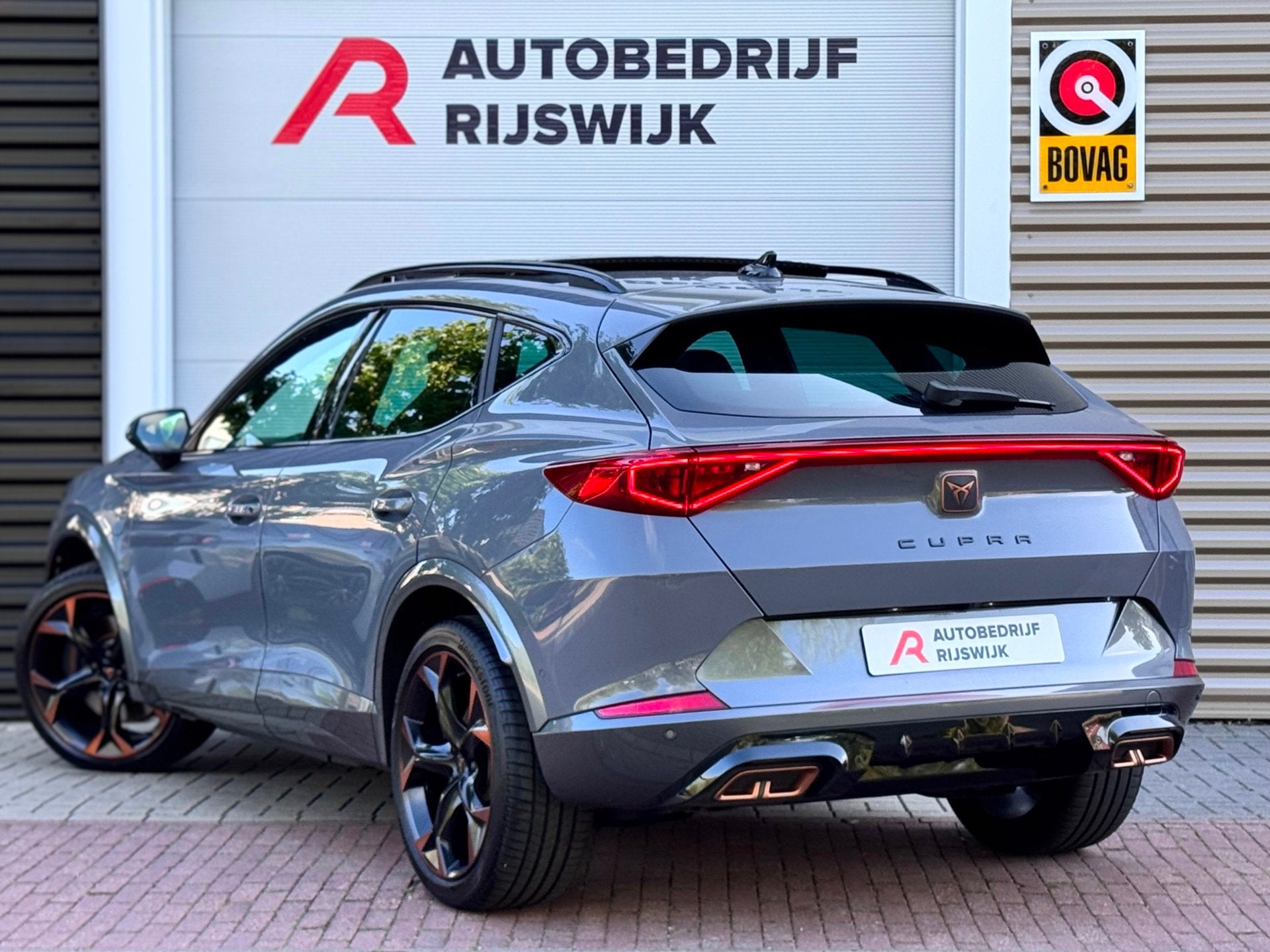 CUPRA Formentor 1.4 e-Hybrid VZ Copper Edition Pano/Memory/3, Auto's, 12 maanden, Gebruikt, 4 cilinders, Alcantara