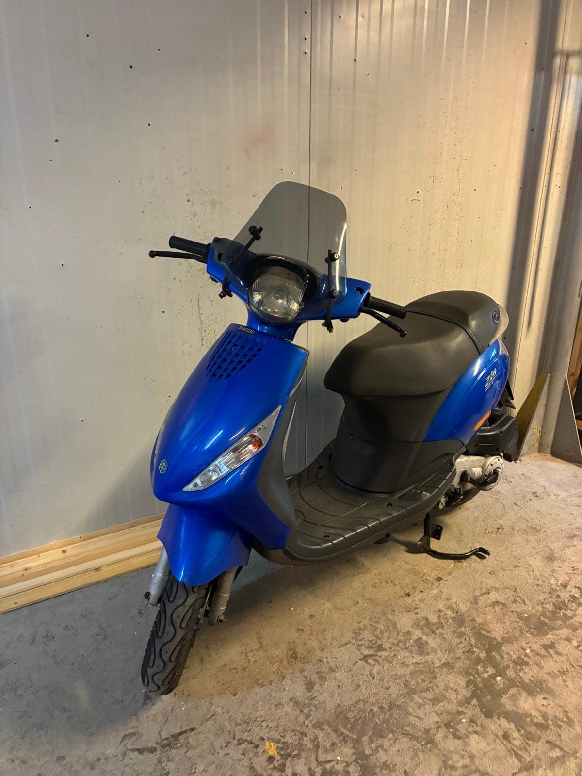Piaggio Zip 4takt en Piaggio Sfera Rst, Ophalen, Zo goed als nieuw, Benzine, Zip