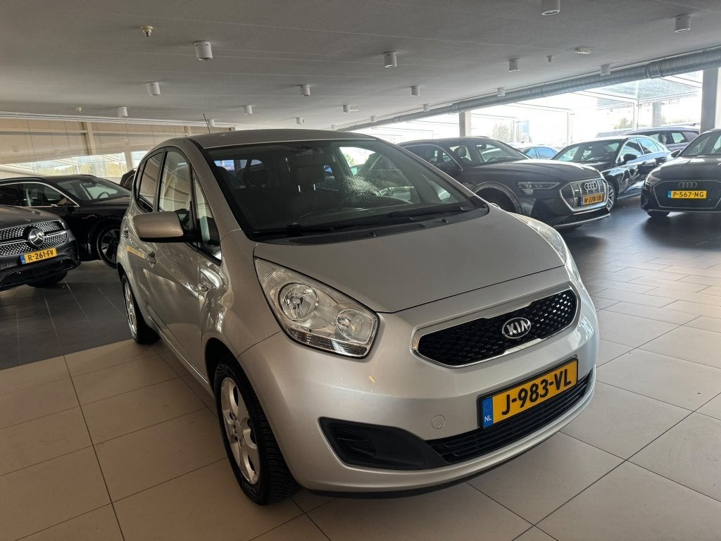 Kia Venga 1.4 CVVT EconomyLine, Auto's, Voorwielaandrijving, Euro 5, Gebruikt, 4 cilinders