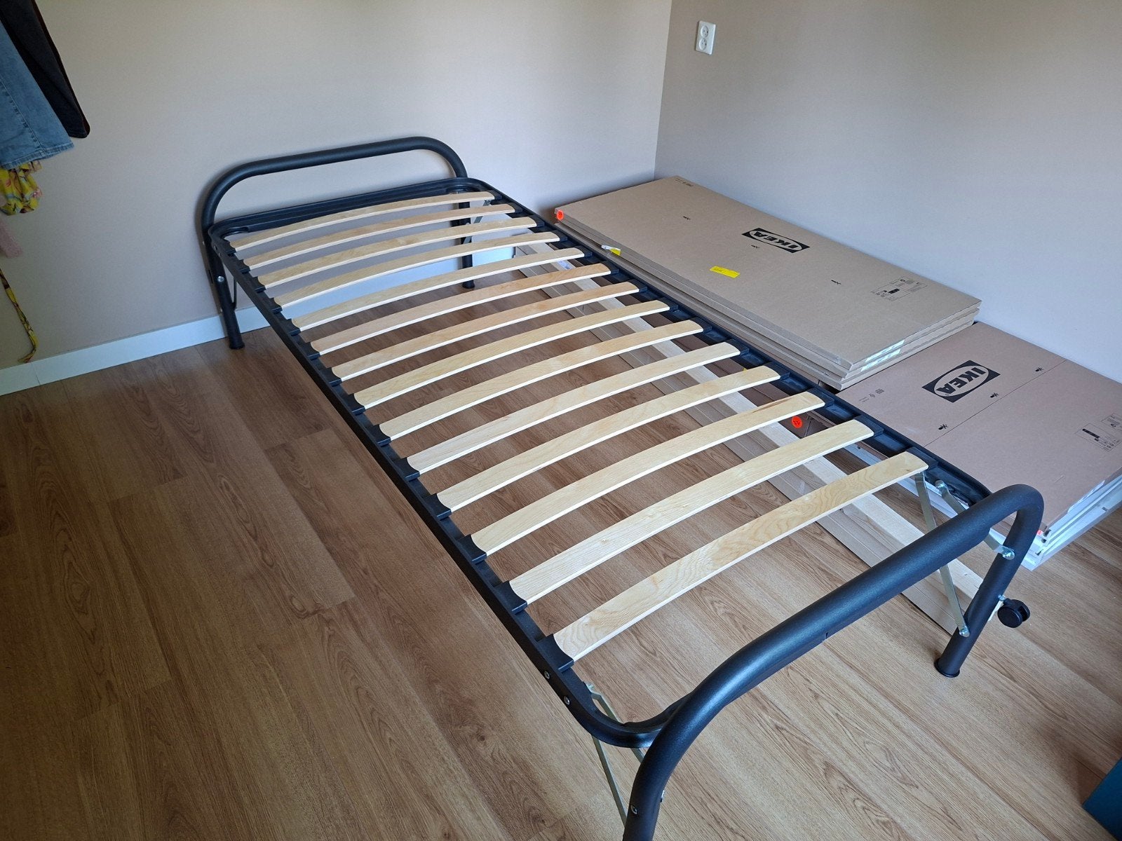 (Tweepersoons) Logeerbed / onderschuifbed, Huis en Inrichting, Slaapkamer | Bedden, Ophalen, Gebruikt, 90 cm, Eenpersoons