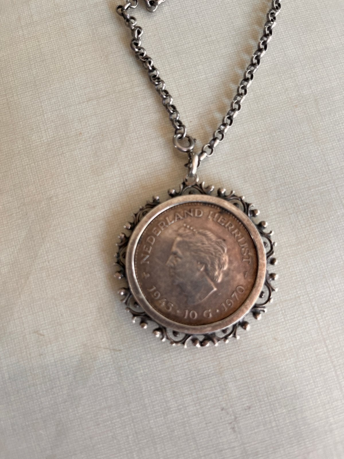 3x zilveren munten en 1x met ketting, Ophalen, Gebruikt, Zilver, Zilver