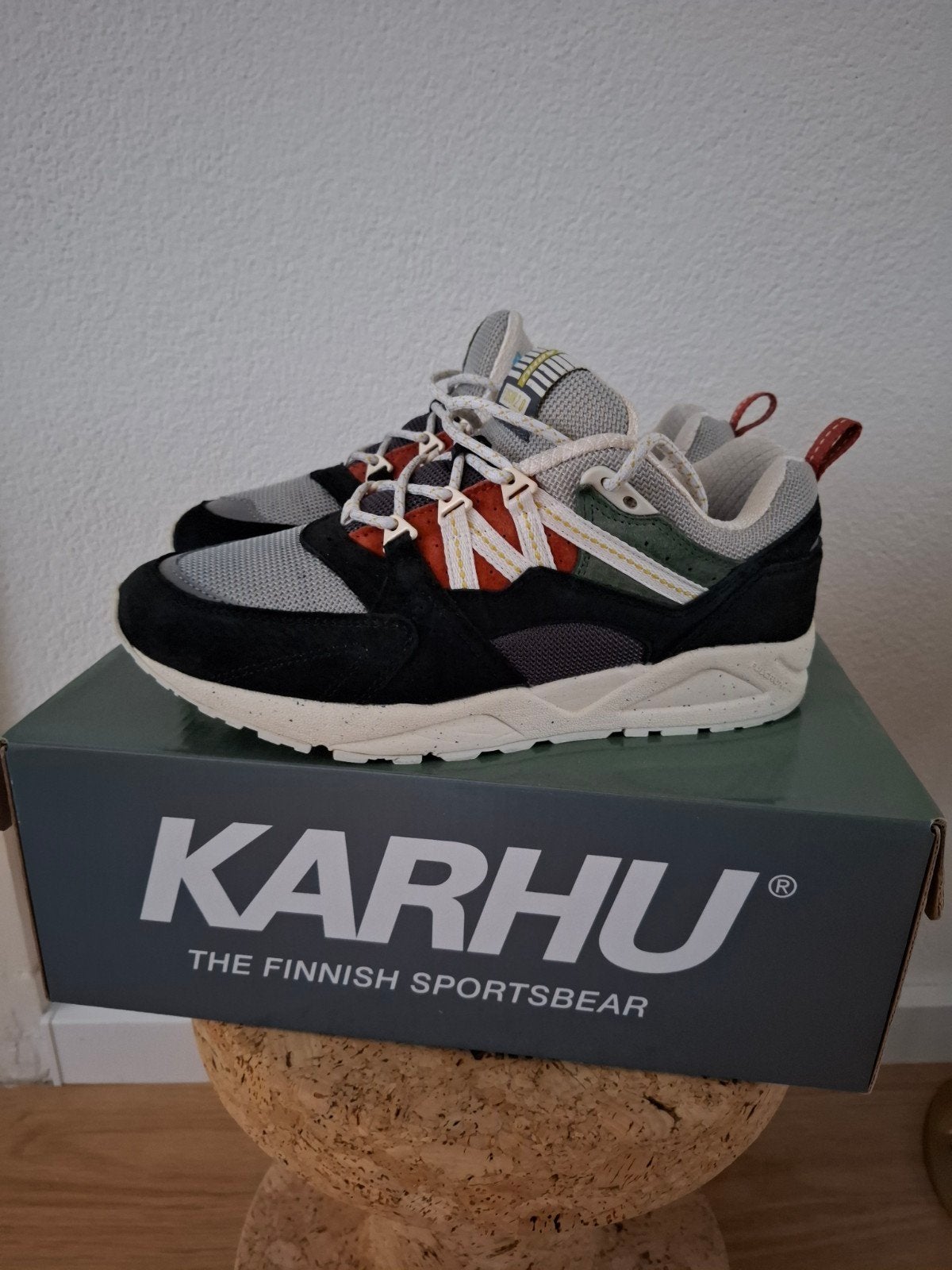 Karhu fusion sneakers mt 41,5, Ophalen of Verzenden