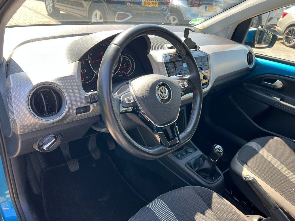 Volkswagen up! 1.0 high up! cruise, pdc, stoelverw, airco, Auto's, Voorwielaandrijving, Stof, Gebruikt, 840 kg