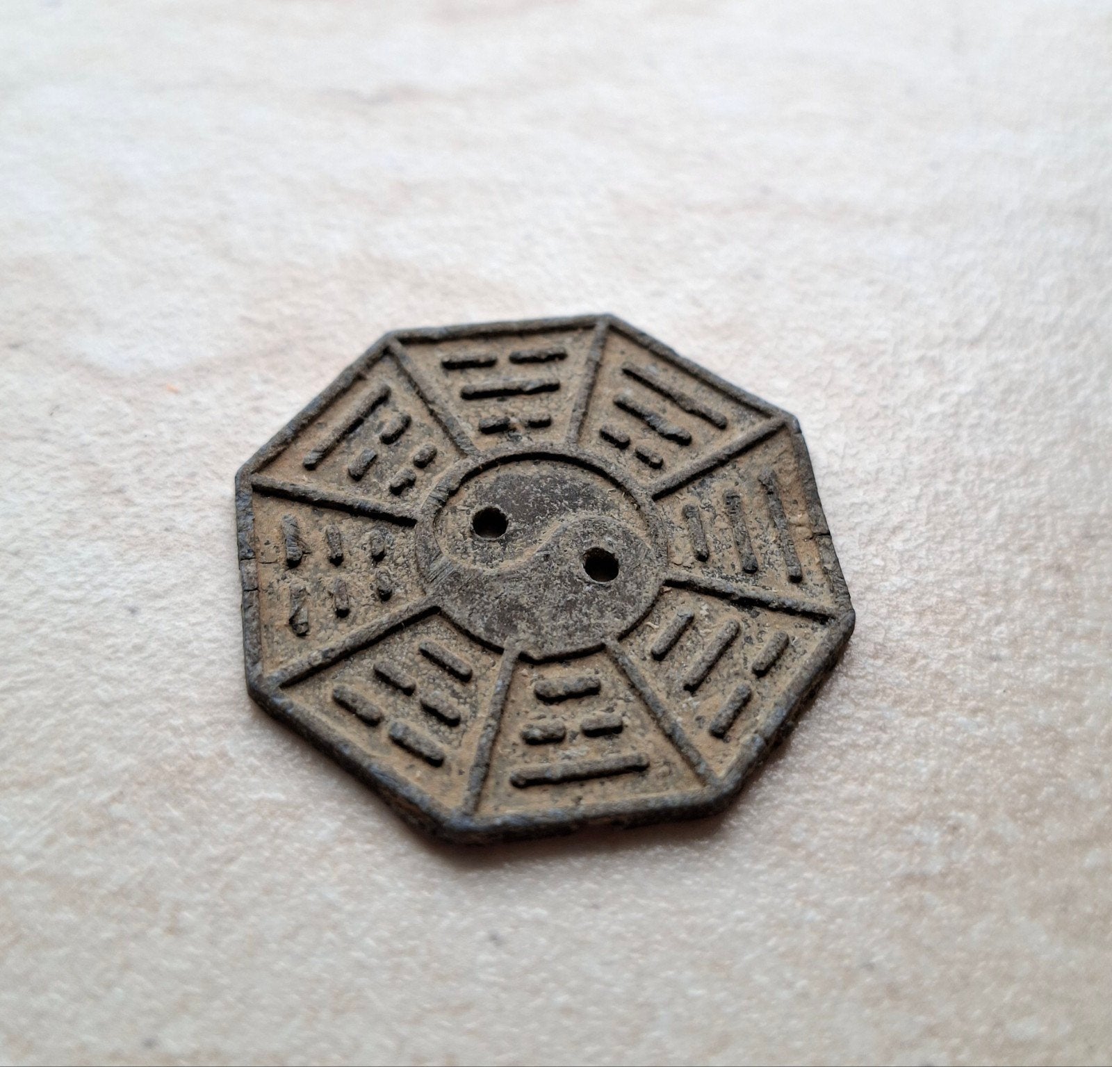 Antieke Chinese munt, Antiek en Kunst, Ophalen of Verzenden