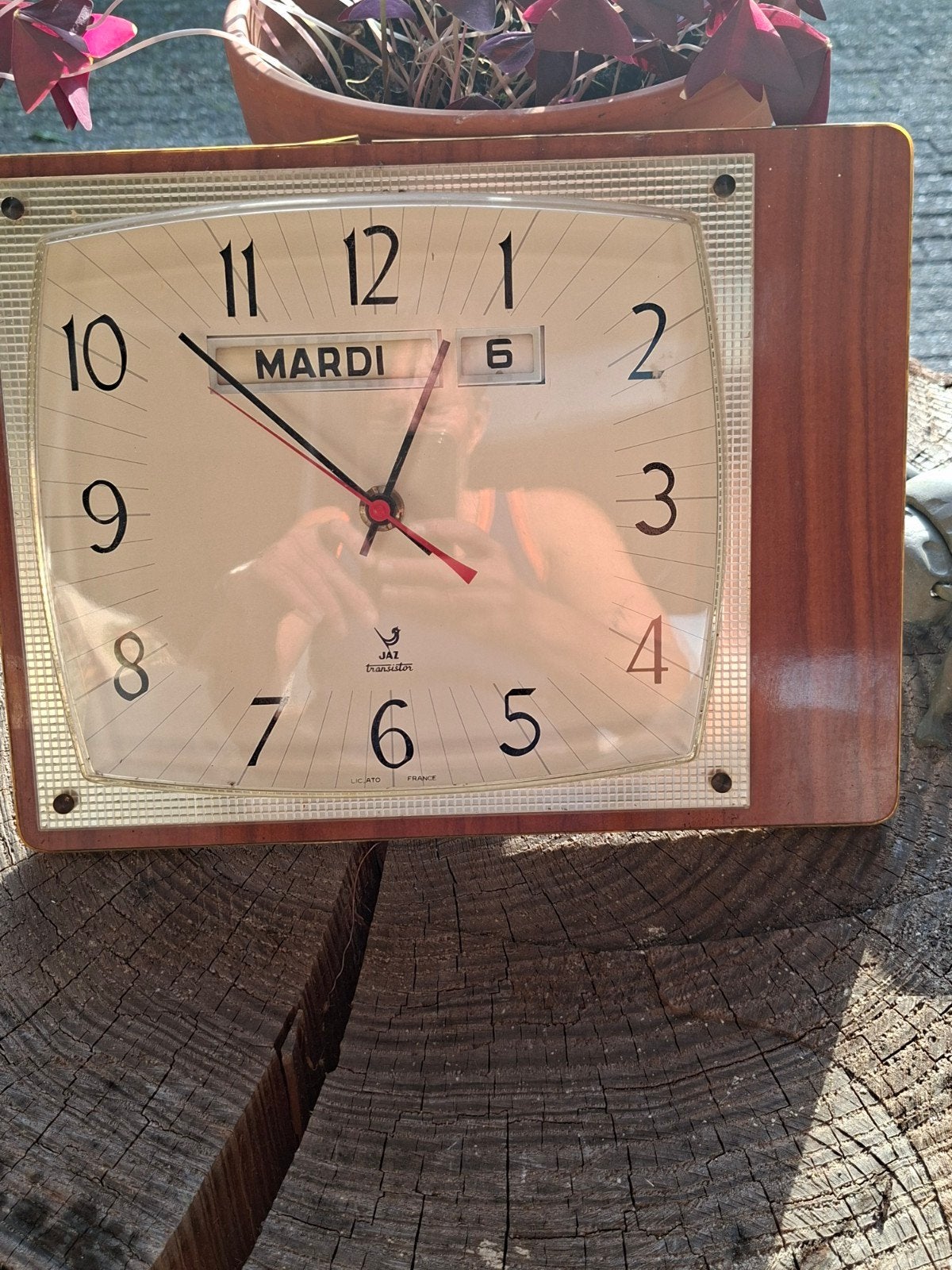 Vintage JAZ Transistor Wandklok met formica Jaren '70, Ophalen of Verzenden