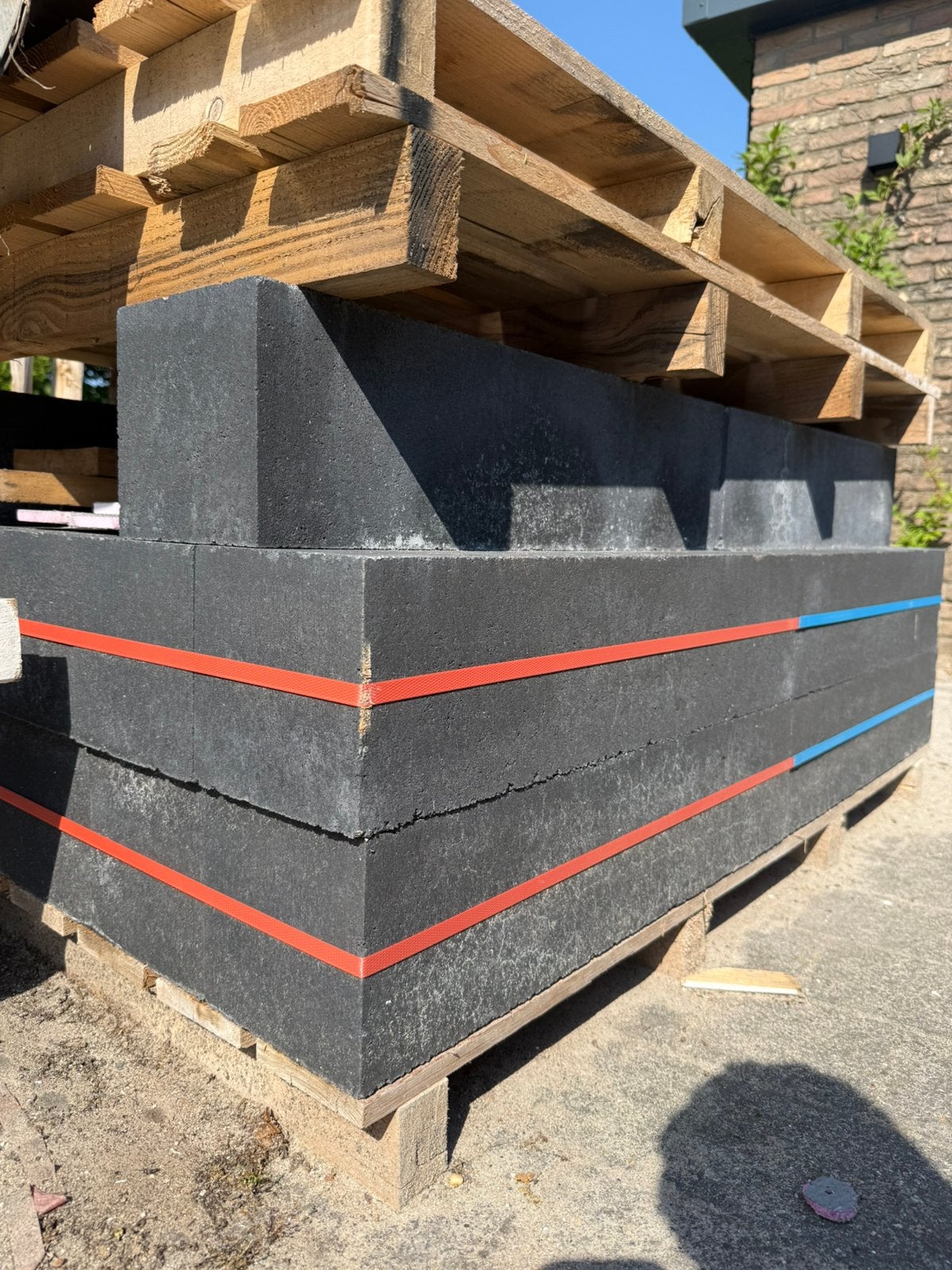 15 x 15 x 60 antraciete nieuwe stapelblokken (28), Tuin en Terras, Bielzen en Borders, Ophalen, Zo goed als nieuw, Minder dan 100 cm
