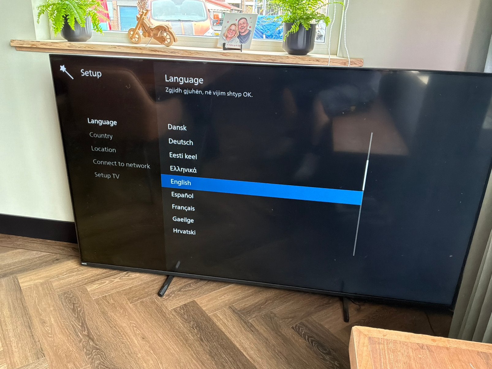 Philips oled tv 75 inch.