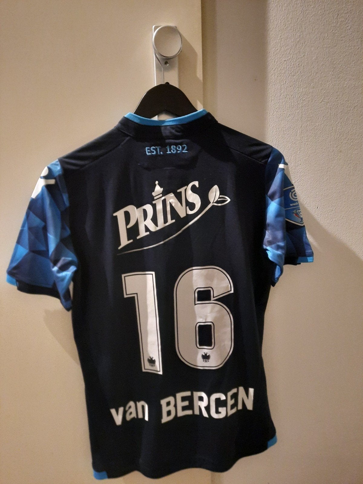Matchworn shirt vitesse mitchell van bergen 2018/2019, Verzamelen, Sportartikelen en Voetbal, Ophalen of Verzenden, Zo goed als nieuw