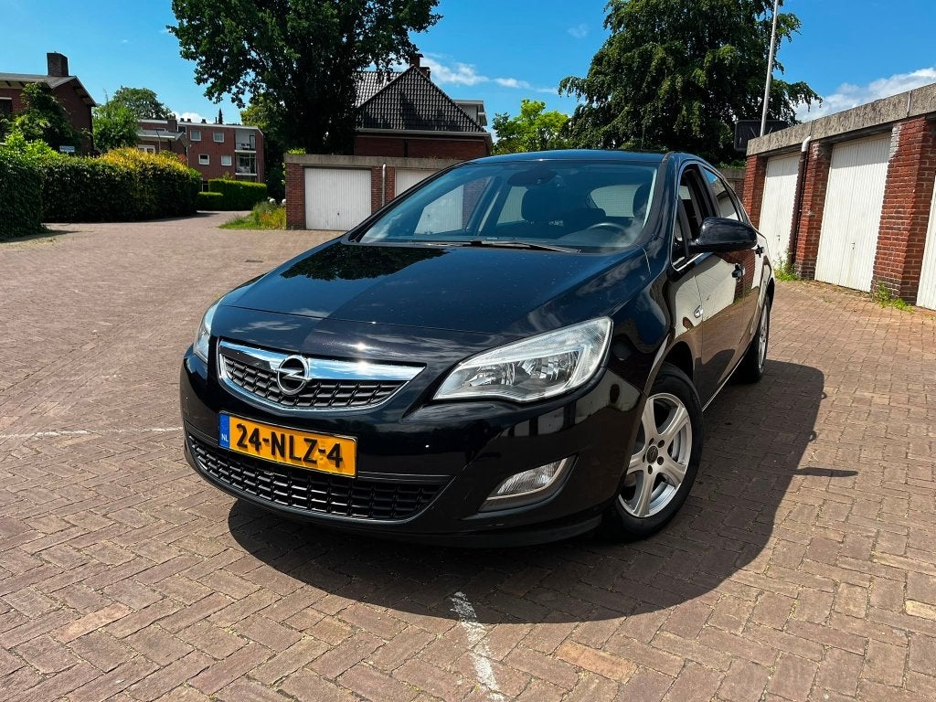 Opel Astra 1.4 Turbo Ecotec 5-D 2010 Zwart, Voorwielaandrijving, Stof, 680 kg, 4 cilinders
