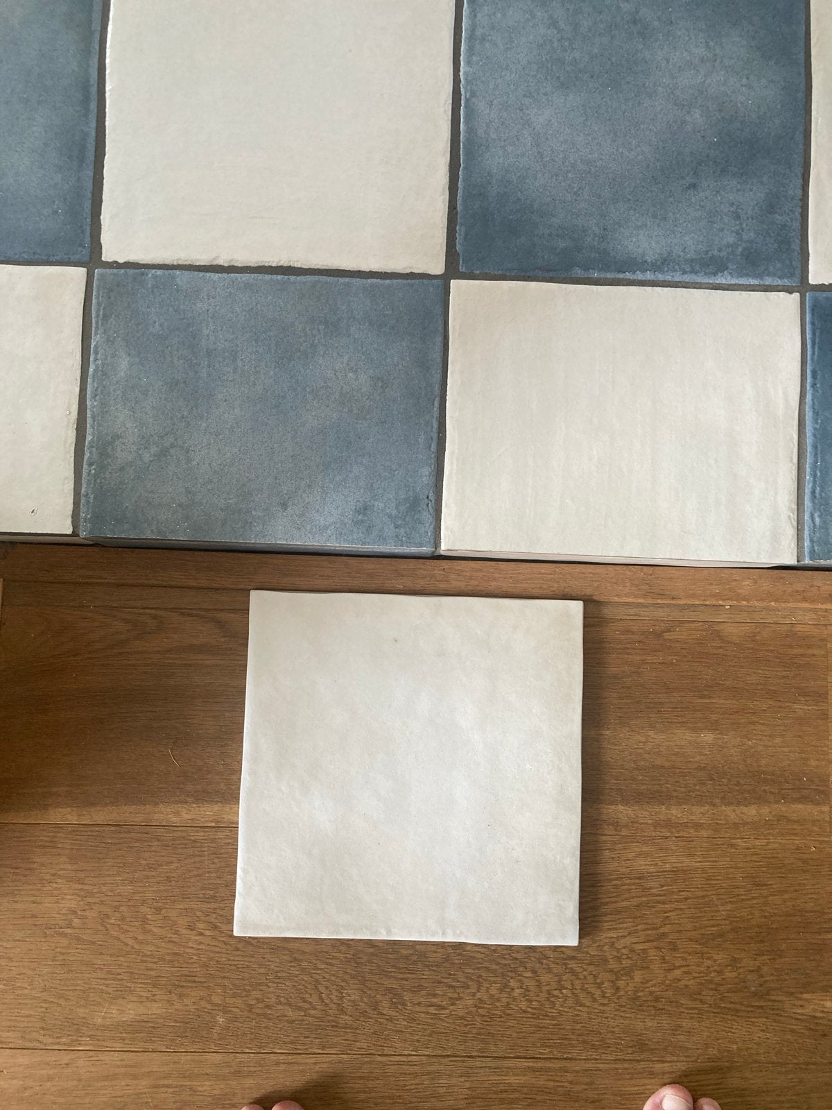 45 gebroken witte tegels 25x25 cm - wand en vloer, Keramiek, Nieuw, Ophalen of Verzenden, 20 tot 40 cm