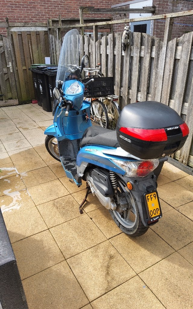 Foto 3 van Kymco people s