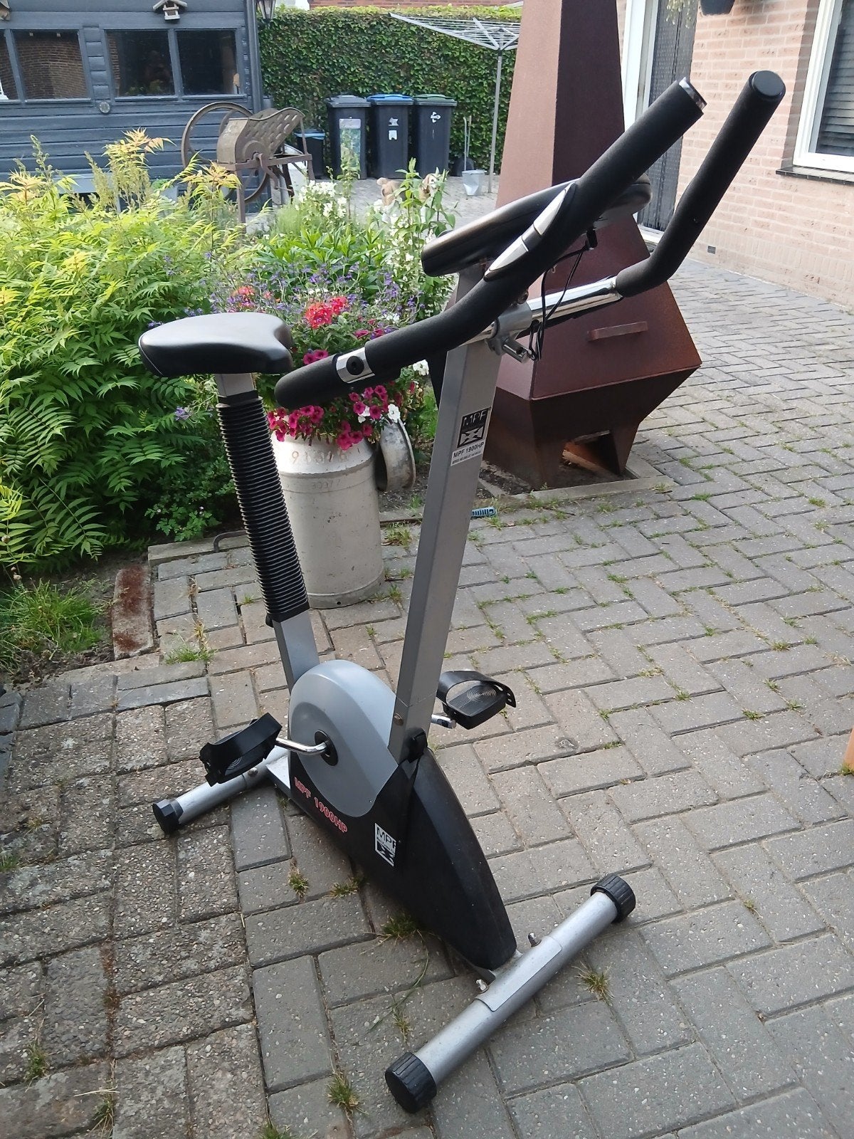 Te koop hometrainer, Ophalen of Verzenden, Gebruikt
